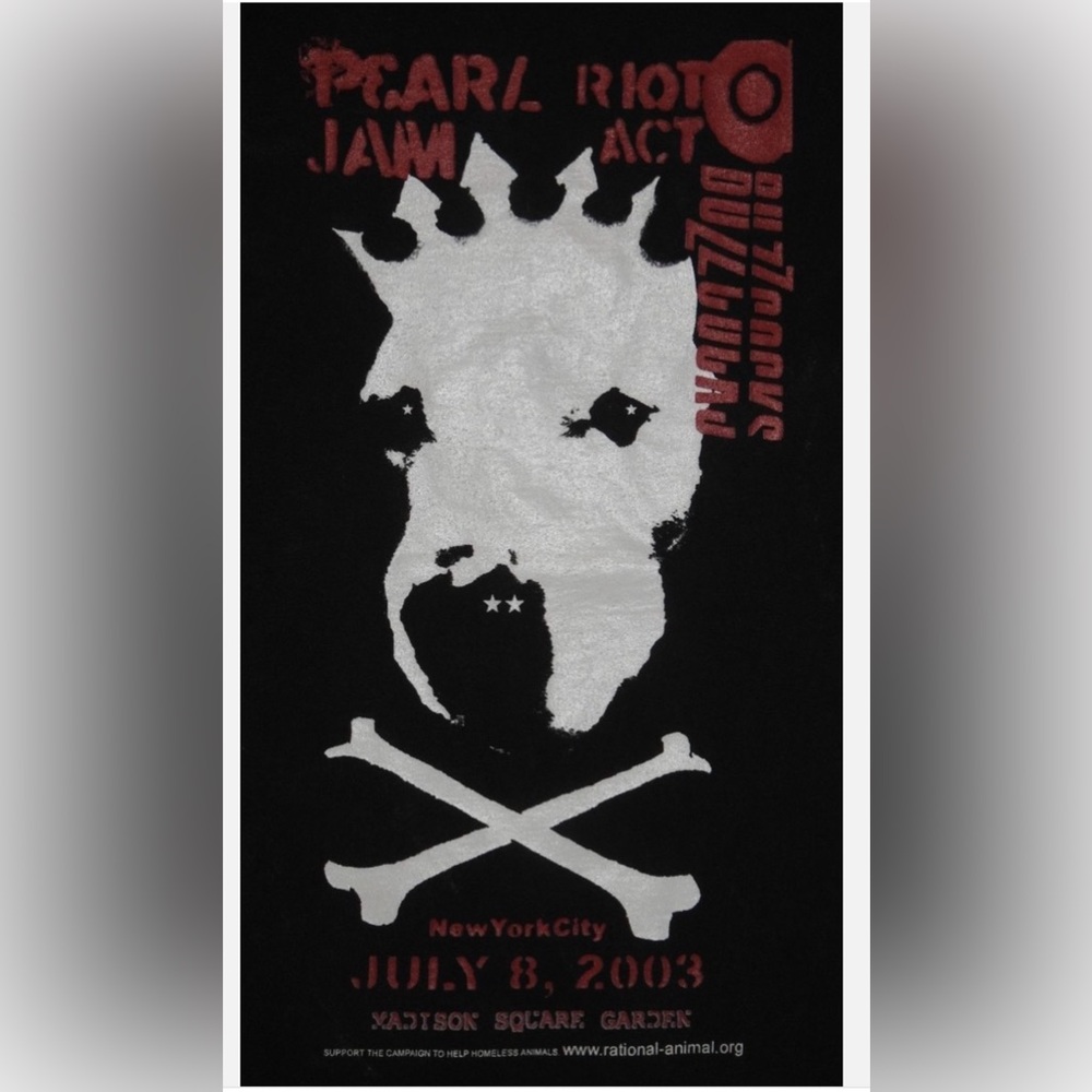Pearl Jam - Riot Act with Buzzcocks MSG July 8, 2003 - Picture 2 of 5